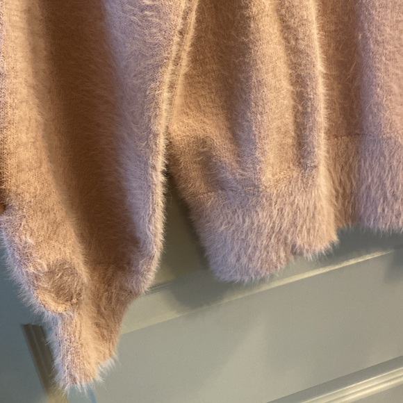 NEW with tags baby pink chunky sweater - Picture 3 of 4